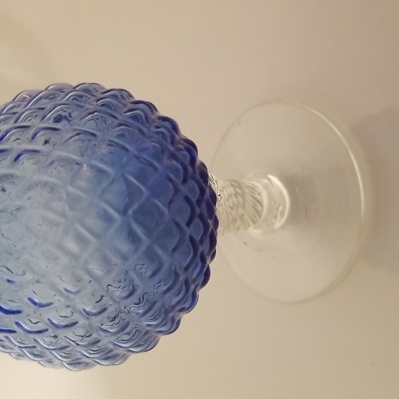 Vintage Blown Glass Diamond Cut Periwinkle Blue Clear Footed Delicate Bud Vase - Picture 10 of 13
